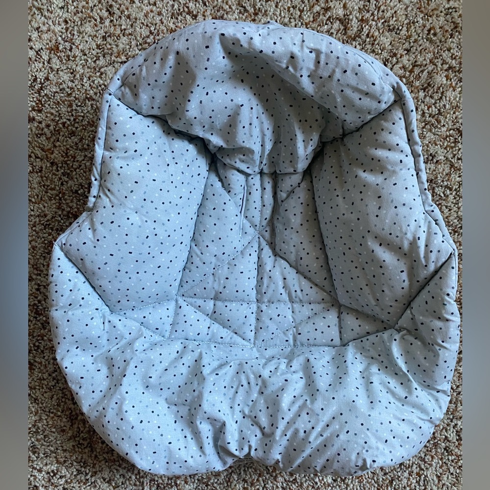 STOKKE Tripp Trapp Mini Baby Cushion - Cloud Sprinkle (gray dot)